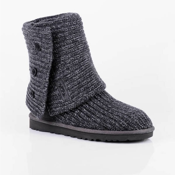 UGG Shoes - Like New Silver and Grey Knit Uggs